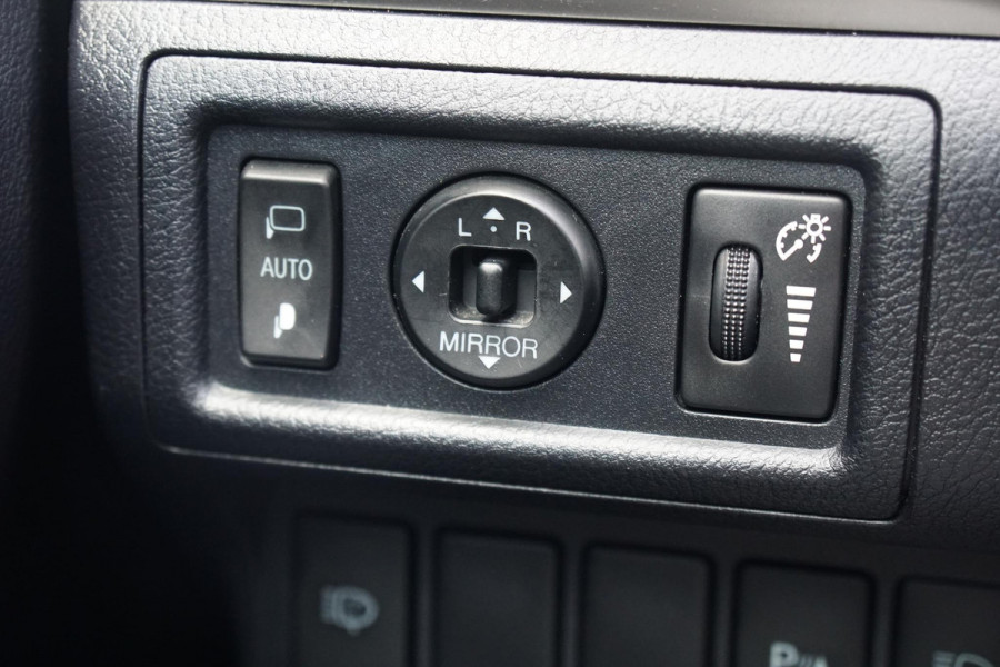 Lexus CT 200h Luxury Line + MARK & LEVINSON / GROOT SCHERM / CAMERA / MEMORY