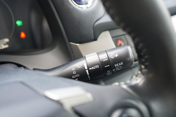 Lexus CT 200h Luxury Line + MARK & LEVINSON / GROOT SCHERM / CAMERA / MEMORY
