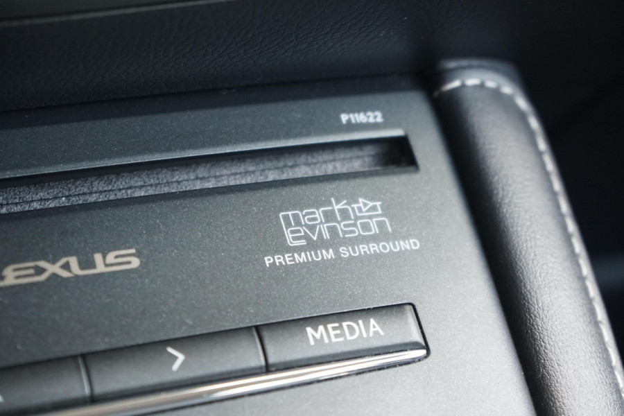 Lexus CT 200h Luxury Line + MARK & LEVINSON / GROOT SCHERM / CAMERA / MEMORY