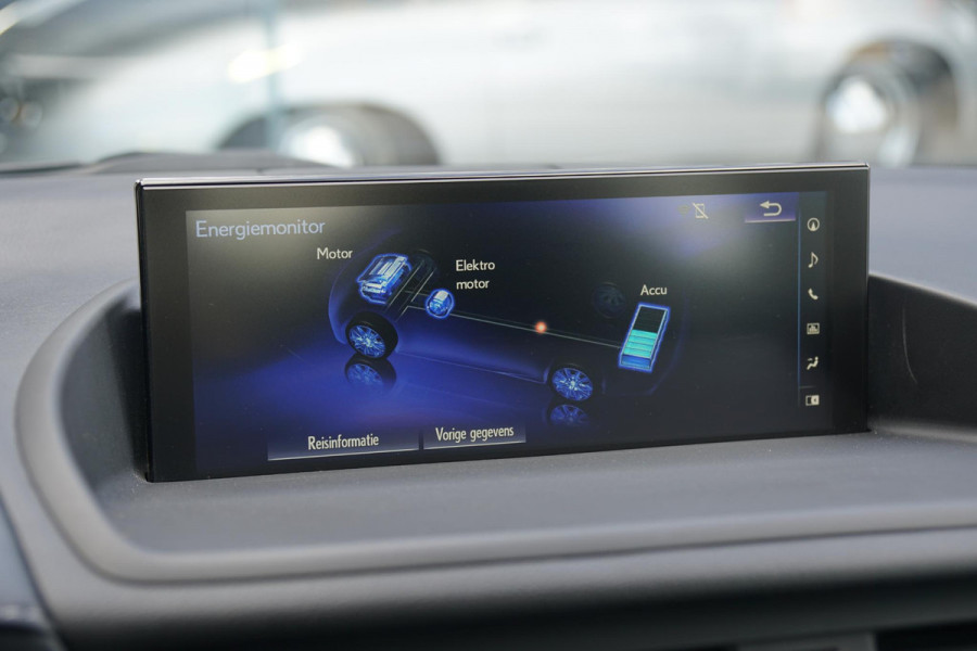 Lexus CT 200h Luxury Line + MARK & LEVINSON / GROOT SCHERM / CAMERA / MEMORY