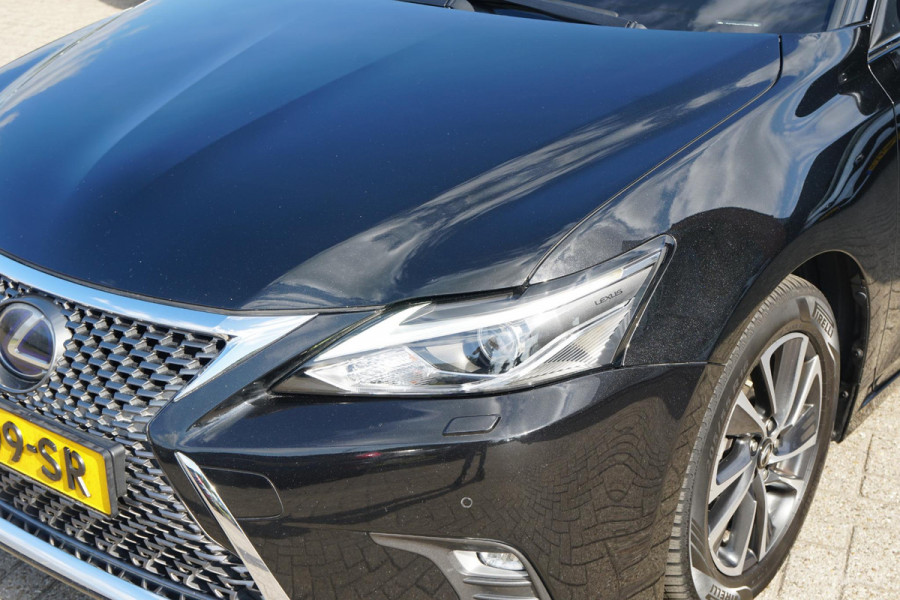 Lexus CT 200h Luxury Line + MARK & LEVINSON / GROOT SCHERM / CAMERA / MEMORY