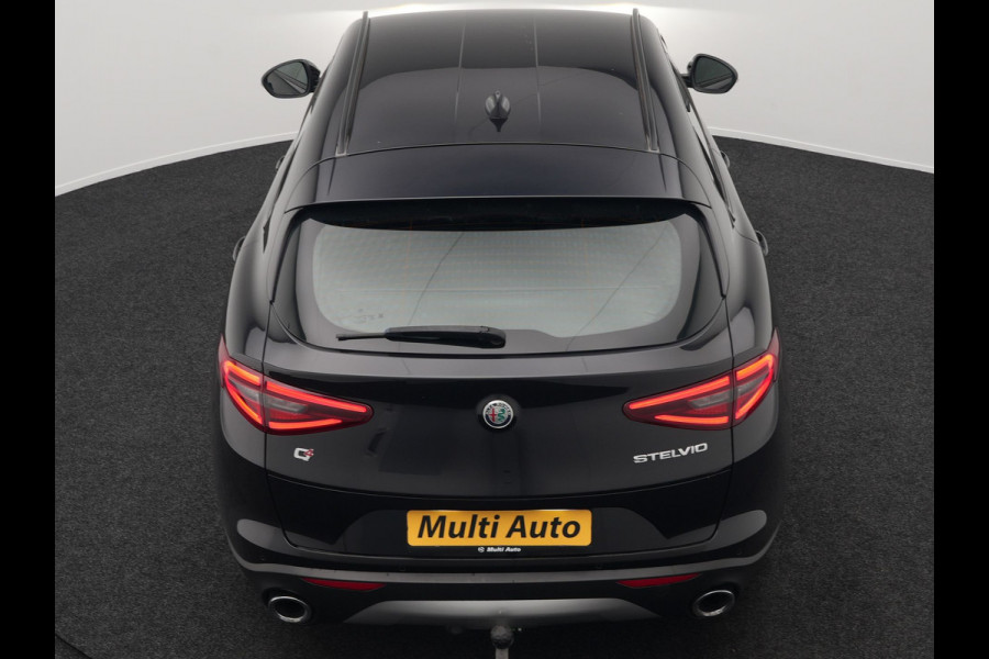 Alfa Romeo Stelvio 2.0 T AWD Super Q4 Automaat 200pk Dealer O.H | Trekhaak Afneembaar | Adaptive Cruise | Camera | Blis | Lederen Sportstoelen Memory & Verwarmd | Navigatie | DAB |