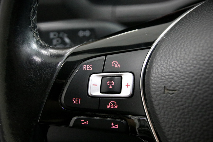 Volkswagen Caddy 2.0 TDI DSG 185 PK | ACC | Bi-Xenon | Navigatie | CarPlay | F1 Flippers | DAB | MF Stuur | Airco | PDC | NAP Logisch | Nieuwe APK