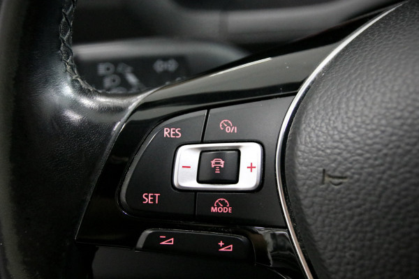 Volkswagen Caddy 2.0 TDI DSG 185 PK | ACC | Bi-Xenon | Navigatie | CarPlay | F1 Flippers | DAB | MF Stuur | Airco | PDC | NAP Logisch | Nieuwe APK