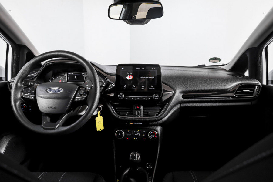 Ford Fiesta 1.1 85 PK Trend | Stoelverwarming | PDC | App.Connect | Airco | Trekhaak | LM 17" |
