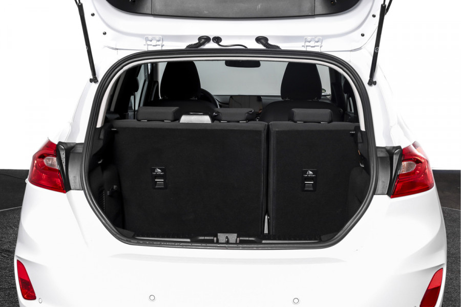 Ford Fiesta 1.1 85 PK Trend | Stoelverwarming | PDC | App.Connect | Airco | Trekhaak | LM 17" |