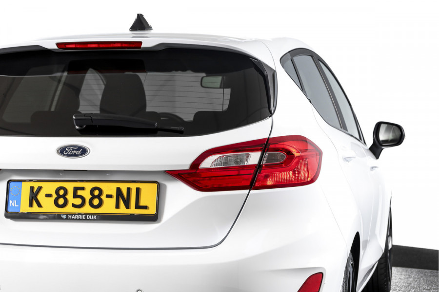 Ford Fiesta 1.1 85 PK Trend | Stoelverwarming | PDC | App.Connect | Airco | Trekhaak | LM 17" |