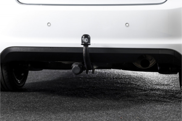 Ford Fiesta 1.1 85 PK Trend | Stoelverwarming | PDC | App.Connect | Airco | Trekhaak | LM 17" |