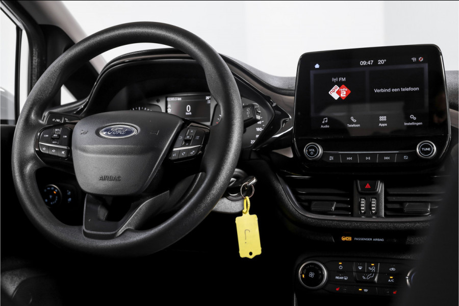 Ford Fiesta 1.1 85 PK Trend | Stoelverwarming | PDC | App.Connect | Airco | Trekhaak | LM 17" |