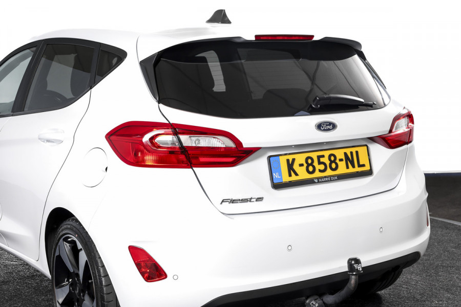 Ford Fiesta 1.1 85 PK Trend | Stoelverwarming | PDC | App.Connect | Airco | Trekhaak | LM 17" |