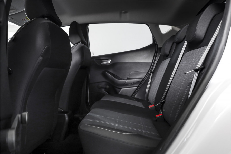 Ford Fiesta 1.1 85 PK Trend | Stoelverwarming | PDC | App.Connect | Airco | Trekhaak | LM 17" |