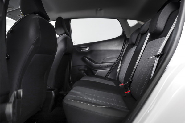 Ford Fiesta 1.1 85 PK Trend | Stoelverwarming | PDC | App.Connect | Airco | Trekhaak | LM 17" |