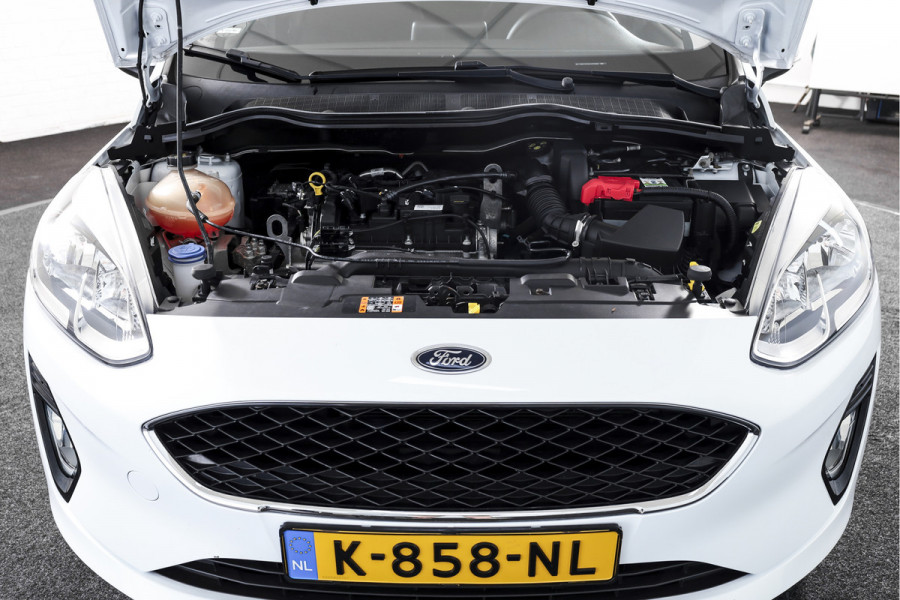 Ford Fiesta 1.1 85 PK Trend | Stoelverwarming | PDC | App.Connect | Airco | Trekhaak | LM 17" |