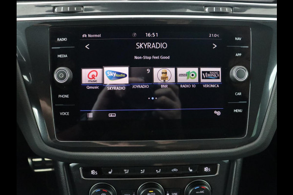 Volkswagen Tiguan 1.4 TSI R Line | Stoelverwarming | Adaptief LED | Camera | Adaptive cruise | Park Assist | Navigatie | Keyless | Virtual Cockpit