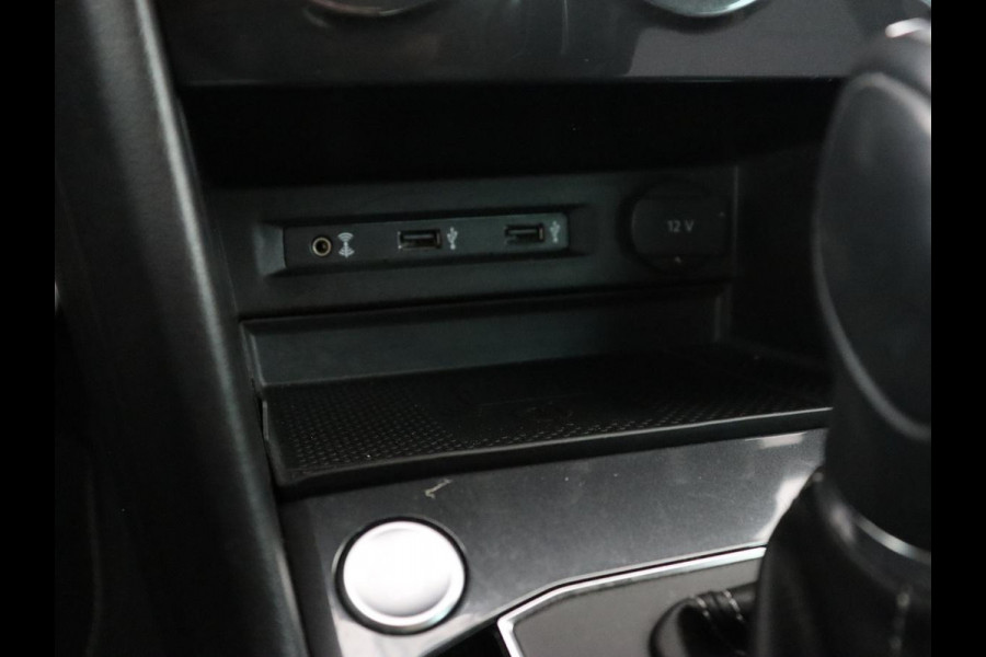 Volkswagen Tiguan 1.4 TSI R Line | Stoelverwarming | Adaptief LED | Camera | Adaptive cruise | Park Assist | Navigatie | Keyless | Virtual Cockpit