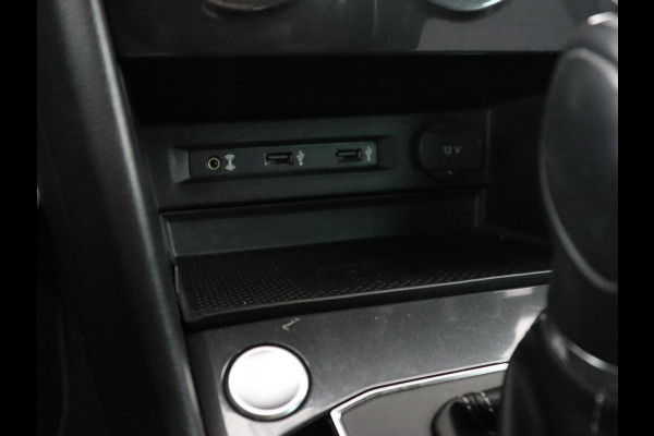 Volkswagen Tiguan 1.4 TSI R Line | Stoelverwarming | Adaptief LED | Camera | Adaptive cruise | Park Assist | Navigatie | Keyless | Virtual Cockpit