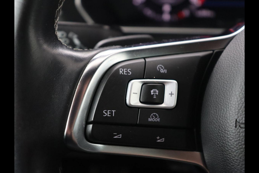 Volkswagen Tiguan 1.4 TSI R Line | Stoelverwarming | Adaptief LED | Camera | Adaptive cruise | Park Assist | Navigatie | Keyless | Virtual Cockpit