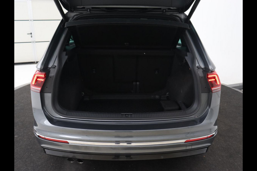 Volkswagen Tiguan 1.4 TSI R Line | Stoelverwarming | Adaptief LED | Camera | Adaptive cruise | Park Assist | Navigatie | Keyless | Virtual Cockpit