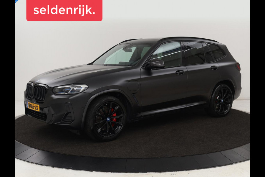 BMW X3 xDrive30e M Sport | Panoramadak | Leder | Head-Up | LaserLight | Trekhaak | Stoelverwarming | Camera | Carplay | Live Cockpit | Sportstoelen | Navigatie | Individual Lak | PHEV | Plug In