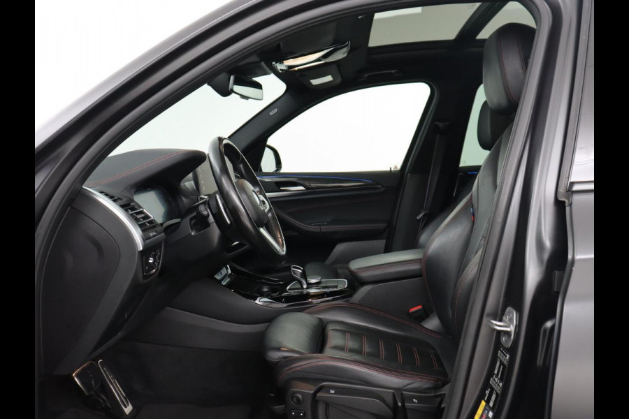 BMW X3 xDrive30e M Sport | Panoramadak | Leder | Head-Up | LaserLight | Trekhaak | Stoelverwarming | Camera | Carplay | Live Cockpit | Sportstoelen | Navigatie | Individual Lak | PHEV | Plug In