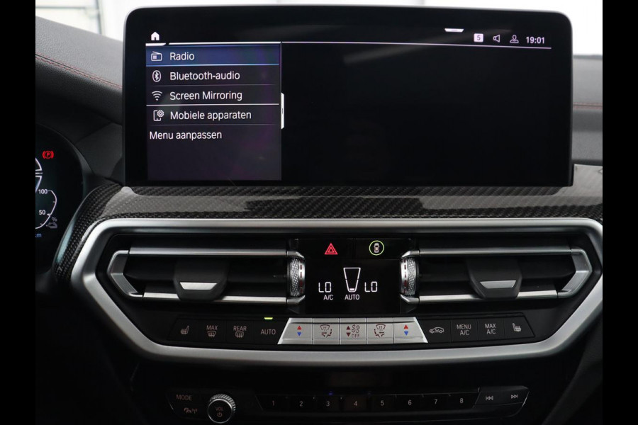 BMW X3 xDrive30e M Sport | Panoramadak | Leder | Head-Up | LaserLight | Trekhaak | Stoelverwarming | Camera | Carplay | Live Cockpit | Sportstoelen | Navigatie | Individual Lak | PHEV | Plug In