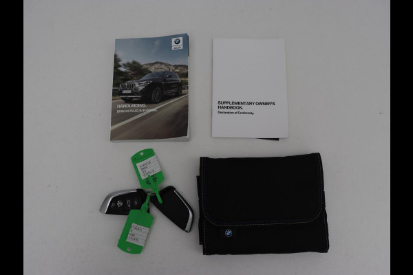 BMW X3 xDrive30e M Sport | Panoramadak | Leder | Head-Up | LaserLight | Trekhaak | Stoelverwarming | Camera | Carplay | Live Cockpit | Sportstoelen | Navigatie | Individual Lak | PHEV | Plug In