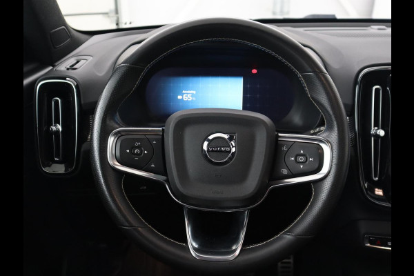 Volvo XC40 Recharge P8 AWD R-Design | Panoramadak | 360 Camera | Harman/Kardon | Stoel & stuurverwarming | Adaptive cruise | Leder/Alcantara | Carplay | Navigatie