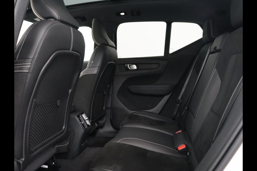 Volvo XC40 Recharge P8 AWD R-Design | Panoramadak | 360 Camera | Harman/Kardon | Stoel & stuurverwarming | Adaptive cruise | Leder/Alcantara | Carplay | Navigatie