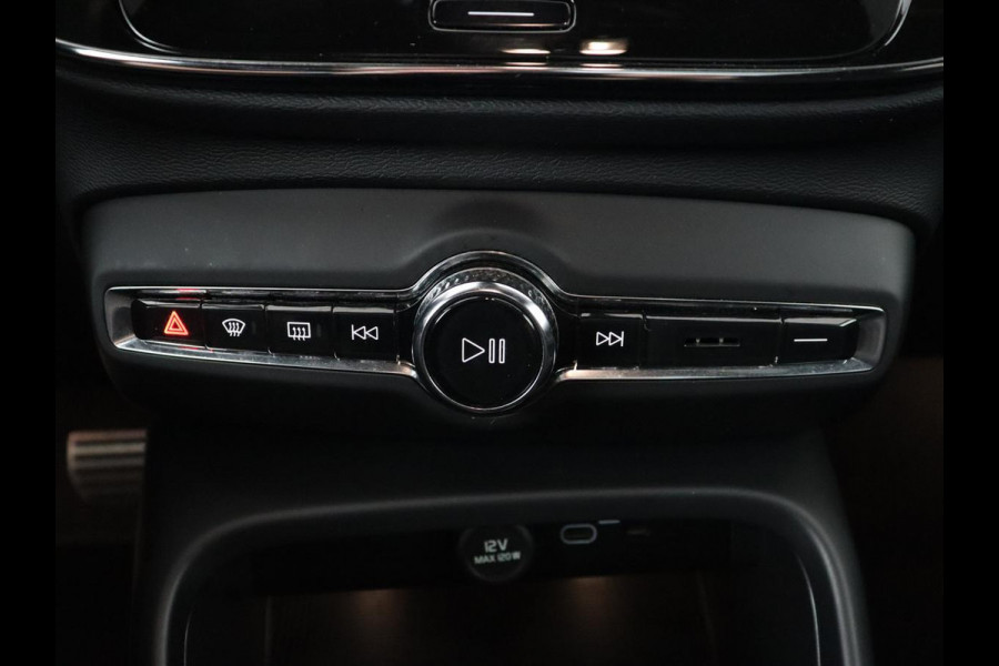 Volvo XC40 Recharge P8 AWD R-Design | Panoramadak | 360 Camera | Harman/Kardon | Stoel & stuurverwarming | Adaptive cruise | Leder/Alcantara | Carplay | Navigatie