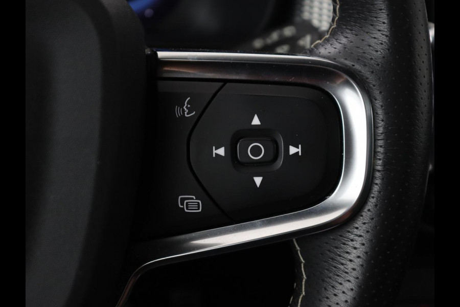 Volvo XC40 Recharge P8 AWD R-Design | Panoramadak | 360 Camera | Harman/Kardon | Stoel & stuurverwarming | Adaptive cruise | Leder/Alcantara | Carplay | Navigatie