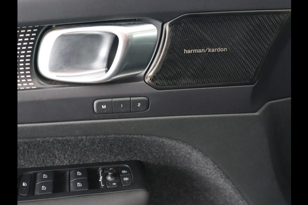Volvo XC40 Recharge P8 AWD R-Design | Panoramadak | 360 Camera | Harman/Kardon | Stoel & stuurverwarming | Adaptive cruise | Leder/Alcantara | Carplay | Navigatie