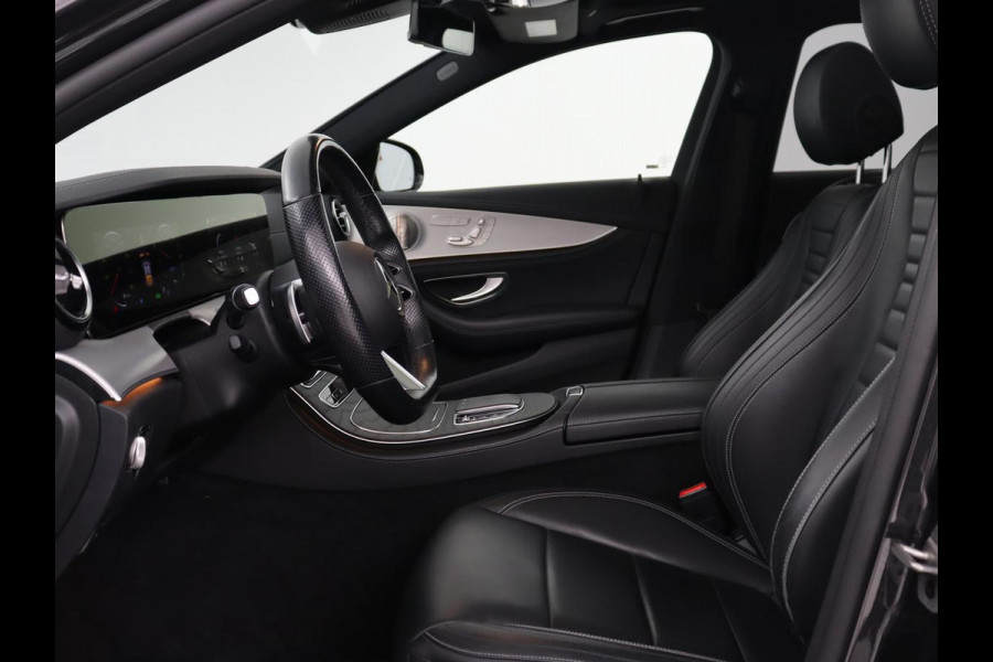 Mercedes-Benz E-Klasse 300e Business Solution AMG | Panoramadak | Burmester | Trekhaak | Head-Up | 360 Camera | Memory | Nappaleder | Matrix LED | Stoelverwarming | Widescreen | PHEV | Plug In