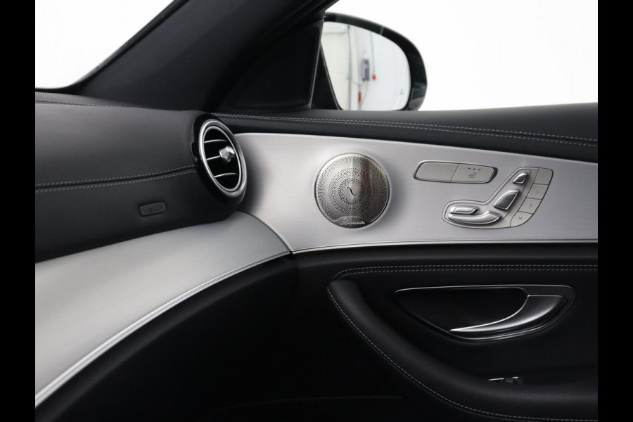 Mercedes-Benz E-Klasse 300e Business Solution AMG | Panoramadak | Burmester | Trekhaak | Head-Up | 360 Camera | Memory | Nappaleder | Matrix LED | Stoelverwarming | Widescreen | PHEV | Plug In
