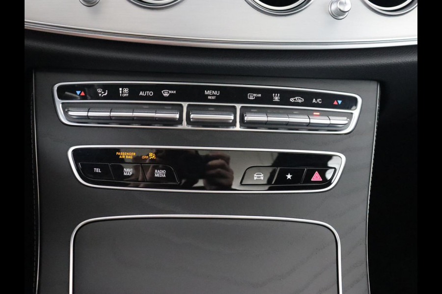 Mercedes-Benz E-Klasse 300e Business Solution AMG | Panoramadak | Burmester | Trekhaak | Head-Up | 360 Camera | Memory | Nappaleder | Matrix LED | Stoelverwarming | Widescreen | PHEV | Plug In