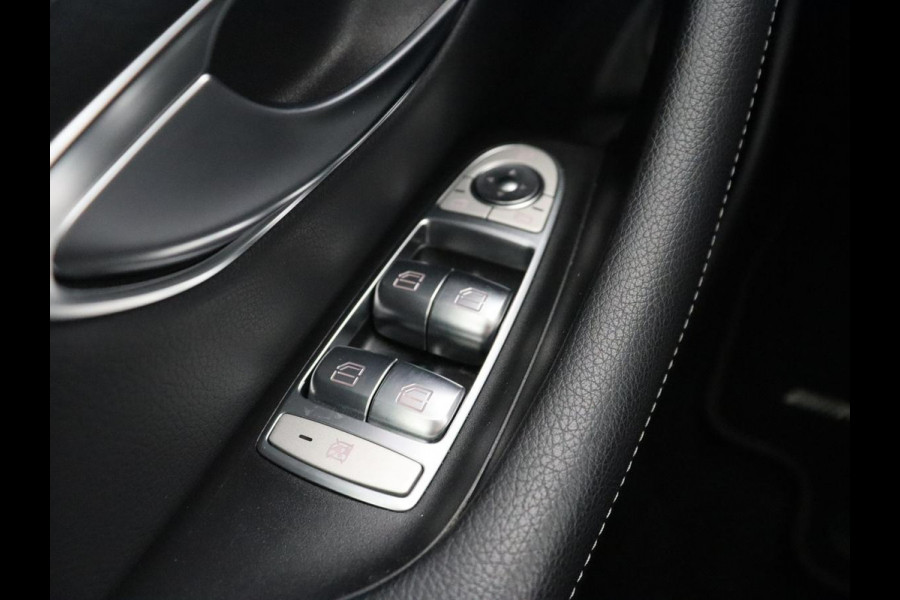 Mercedes-Benz E-Klasse 300e Business Solution AMG | Panoramadak | Burmester | Trekhaak | Head-Up | 360 Camera | Memory | Nappaleder | Matrix LED | Stoelverwarming | Widescreen | PHEV | Plug In