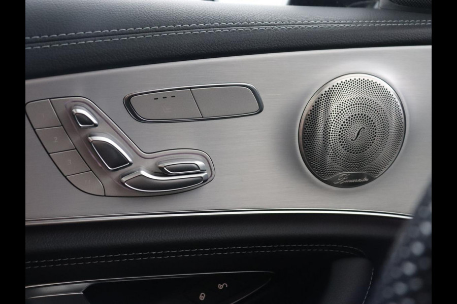 Mercedes-Benz E-Klasse 300e Business Solution AMG | Panoramadak | Burmester | Trekhaak | Head-Up | 360 Camera | Memory | Nappaleder | Matrix LED | Stoelverwarming | Widescreen | PHEV | Plug In