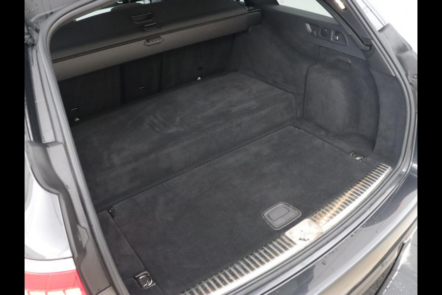 Mercedes-Benz E-Klasse 300e Business Solution AMG | Panoramadak | Burmester | Trekhaak | Head-Up | 360 Camera | Memory | Nappaleder | Matrix LED | Stoelverwarming | Widescreen | PHEV | Plug In