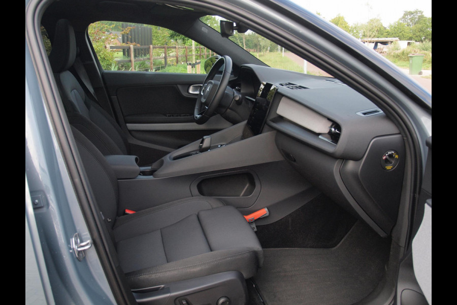 Polestar 2 Long Range Dual Motor Launch Edition 78kWh | Panoramadak | Camera | Harman Kardon | Trekhaak | Apple Carplay |