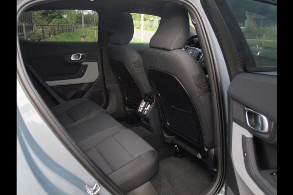 Polestar 2 Long Range Dual Motor Launch Edition 78kWh | Panoramadak | Camera | Harman Kardon | Trekhaak | Apple Carplay |