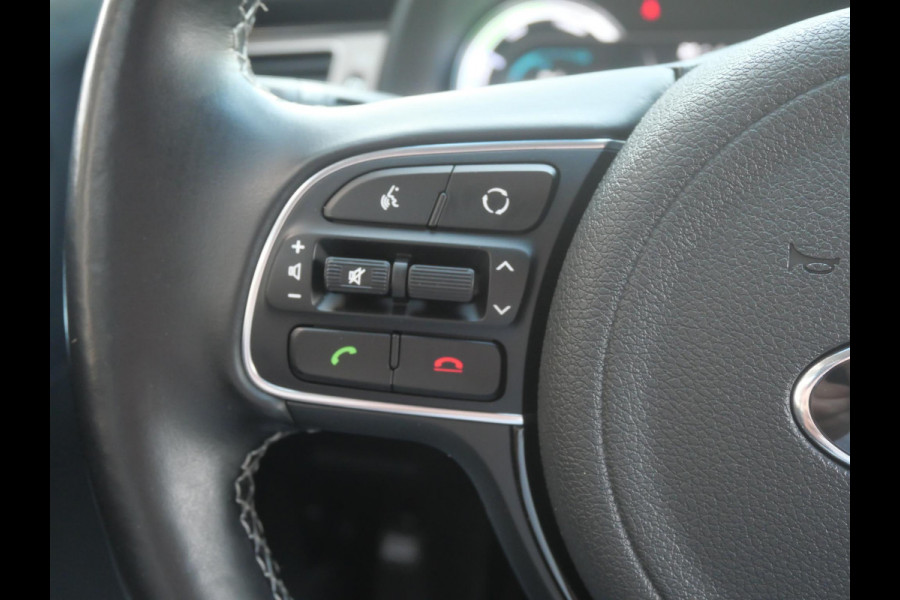 Kia Niro 1.6 GDi Hybrid BusinessLine | Trekhaak | Stoel/Stuur verwarming |