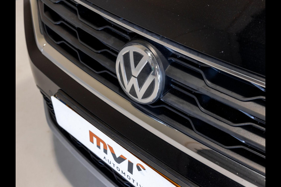 Volkswagen T-Roc 1.0 TSI Style / 116pk / Trekhaak / Achteruitrij camera / Apple CarPlay / Adaptieve cruise control /