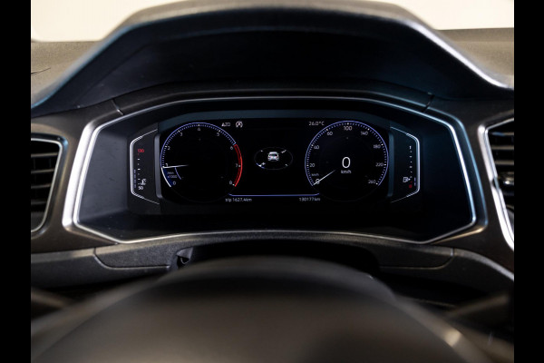 Volkswagen T-Roc 1.0 TSI Style / 116pk / Trekhaak / Achteruitrij camera / Apple CarPlay / Adaptieve cruise control /