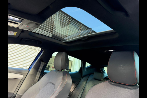 Seat Leon 1.5 eTSI FR Launch Edition - Automaat - Panoramadak- Navi - Org.NL