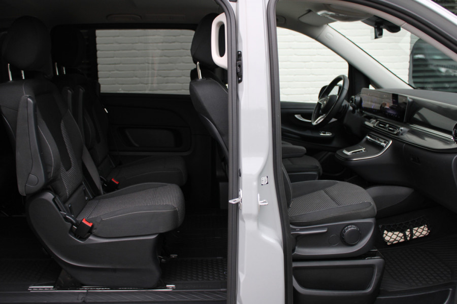 Mercedes-Benz Eqv 300 L2 / New Model / 7-Persoons / Led / Camera / Distronic / NIEUWSTAAT