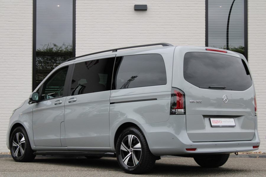 Mercedes-Benz Eqv 300 L2 / New Model / 7-Persoons / Led / Camera / Distronic / NIEUWSTAAT