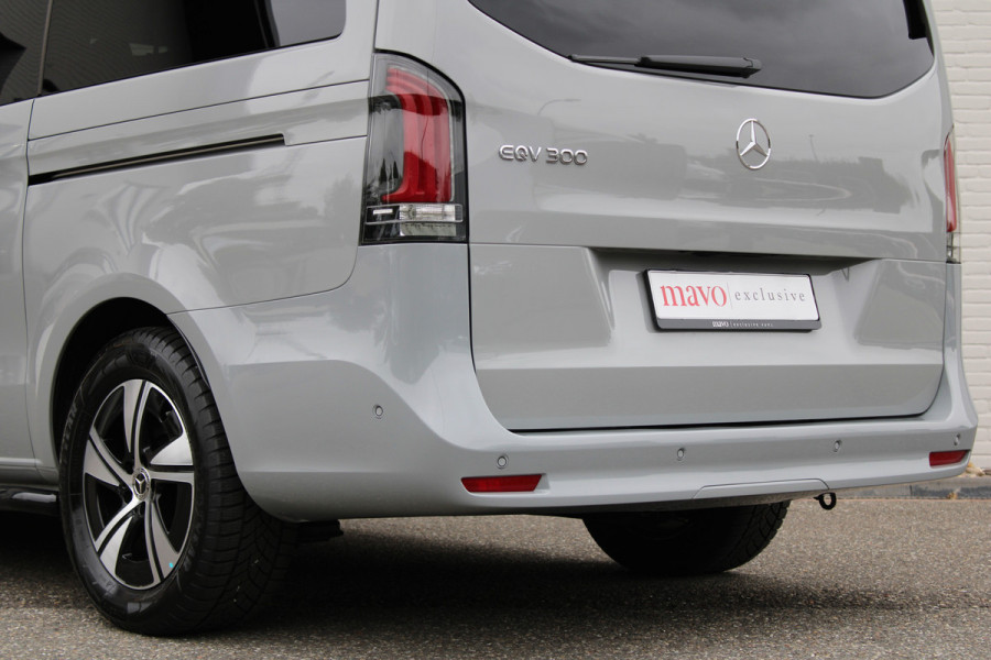 Mercedes-Benz Eqv 300 L2 / New Model / 7-Persoons / Led / Camera / Distronic / NIEUWSTAAT