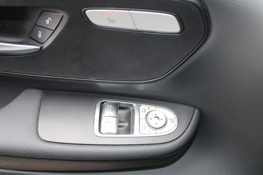 Mercedes-Benz Eqv 300 L2 / New Model / 7-Persoons / Led / Camera / Distronic / NIEUWSTAAT