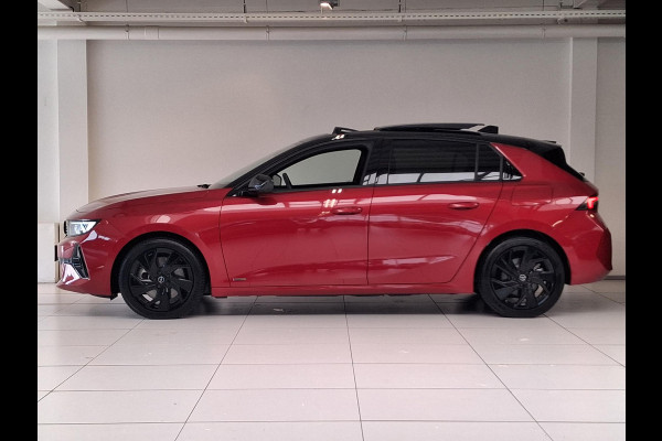 Opel Astra 1.6 TURBO Hybrid 180pk Level 4 (GS) Opel Astra 1.6 TURBO  Hybrid 180pk | Ultimate | Navigatie | Head-up Display | 360° Camera |  Panorama Schuif/kantel dak | Winter Pack | 7,4 kW boordlader |