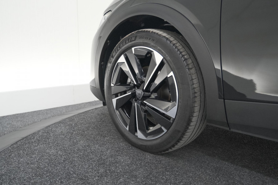 Peugeot 408 PureTech Allure 130 EAT8 | 360 Camera | RGR Comfortstoelen | Adaptieve Cruise Control | Apple Carplay | Pack Winter