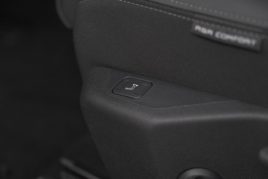 Peugeot 408 PureTech Allure 130 EAT8 | 360 Camera | RGR Comfortstoelen | Adaptieve Cruise Control | Apple Carplay | Pack Winter